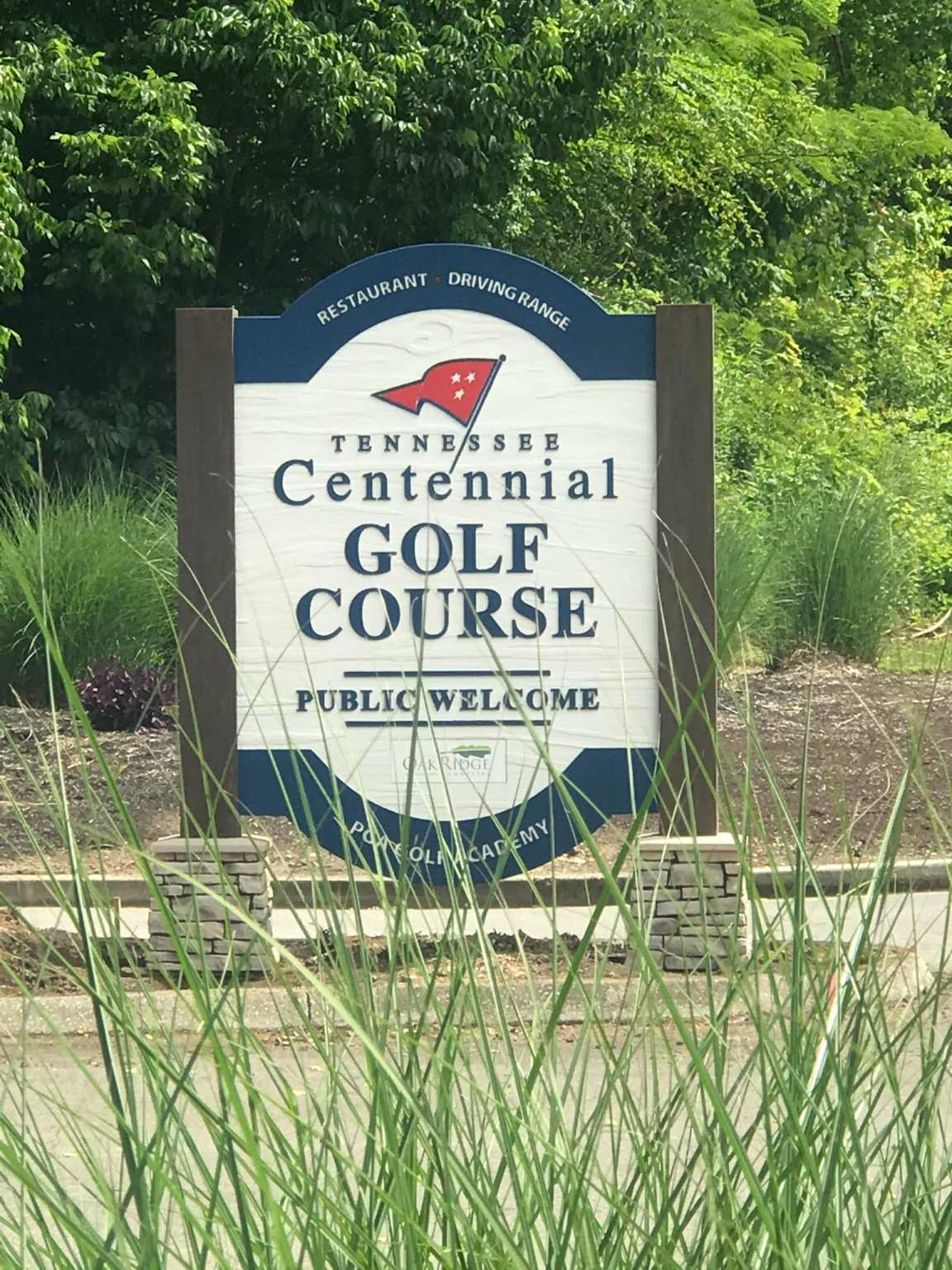 Entrance sign at golf course